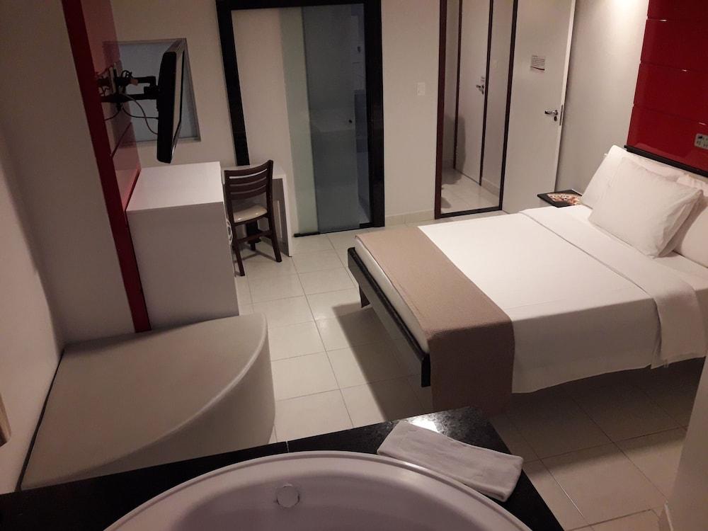 Hotel Sempre Executive ซัลวาดอร์ ภายนอก รูปภาพ