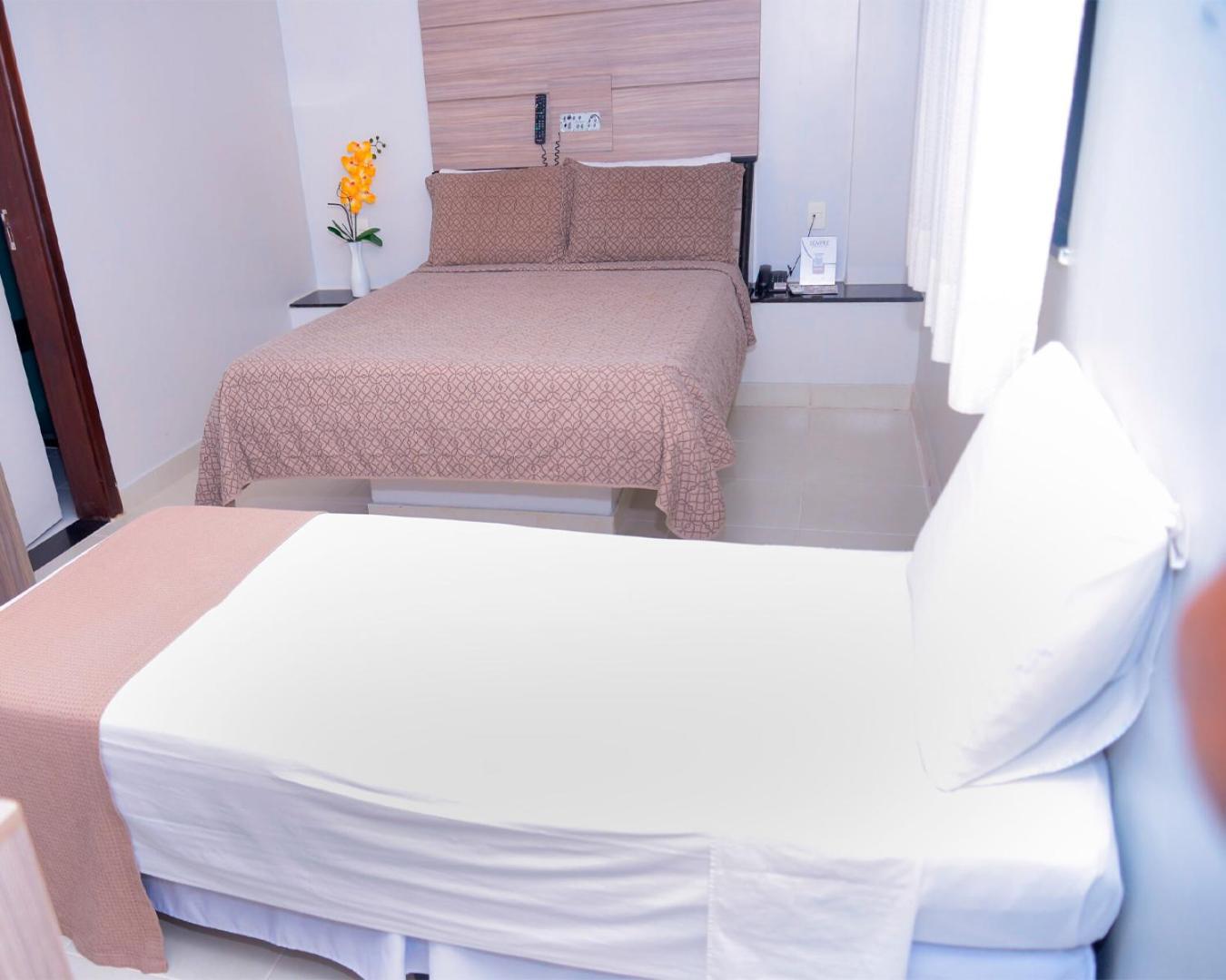 Hotel Sempre Executive ซัลวาดอร์ ภายนอก รูปภาพ