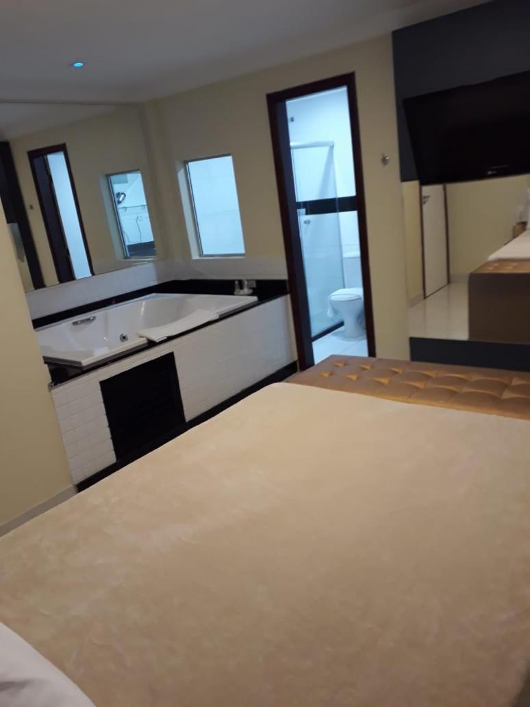 Hotel Sempre Executive ซัลวาดอร์ ภายนอก รูปภาพ